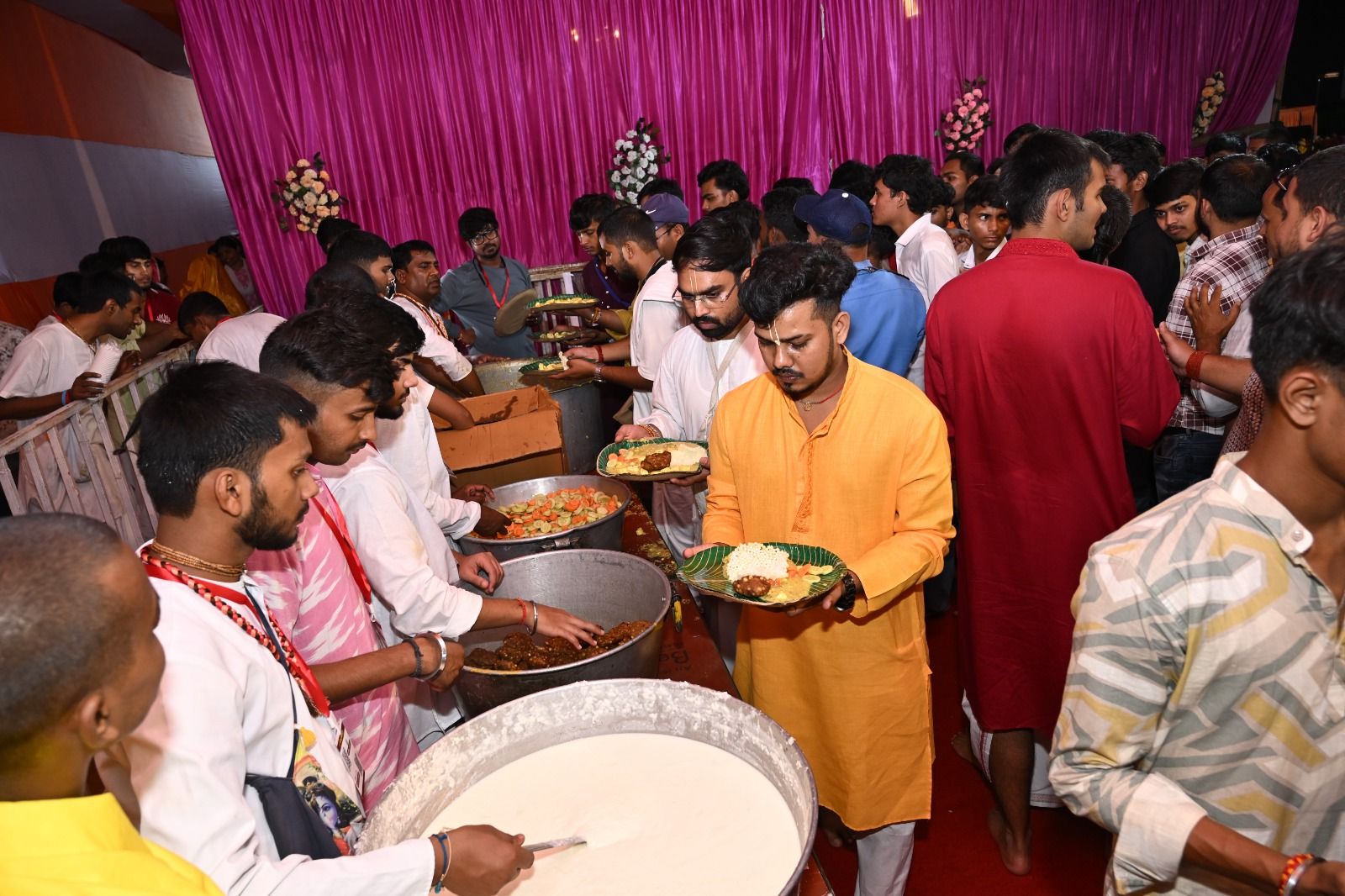Midnight Mahaprasadam Seva