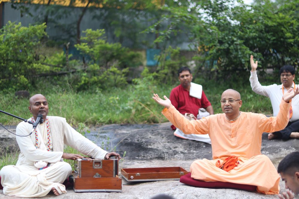 *Sri Chaitanya Charan Dham Yatra*
